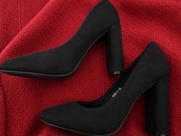 High heels business shoes