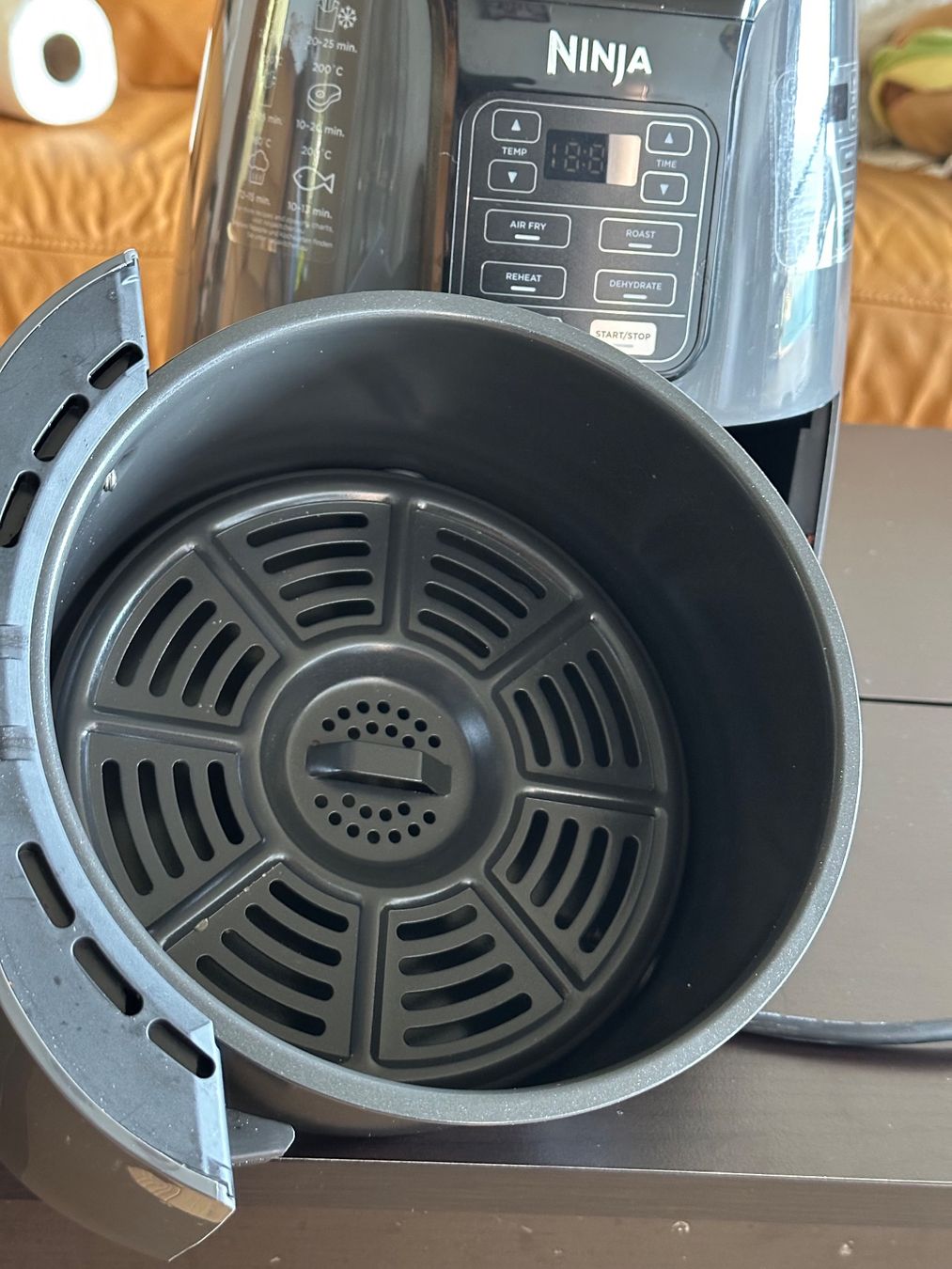 Küchengeräte: Ninja AirFryer AF100EU – Gebraucht aus Oberägeri von aka_skz8 3