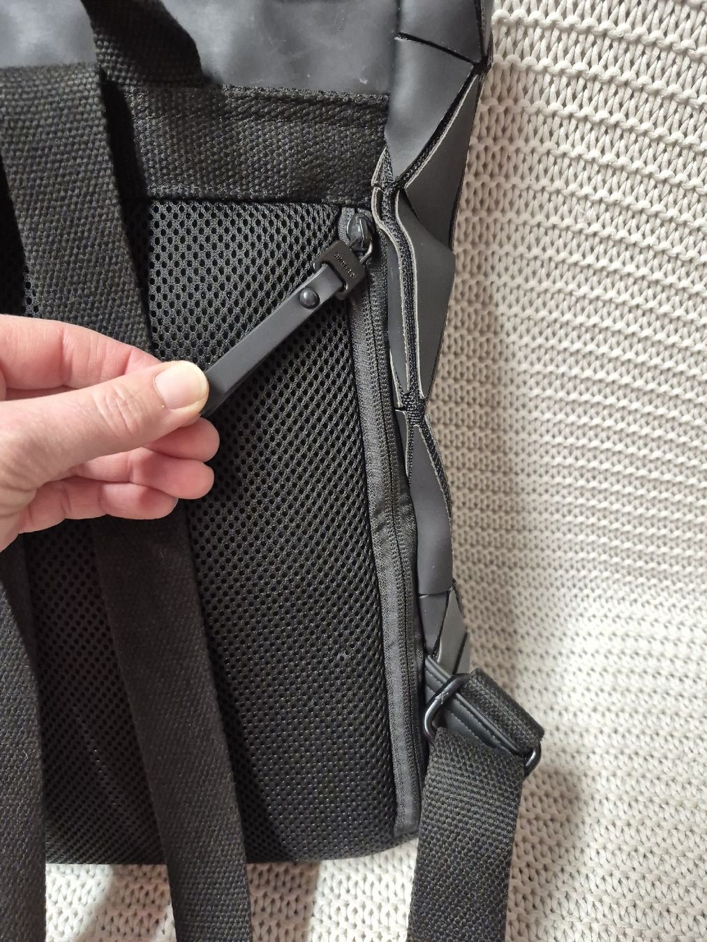 Suri Frey Sacs à dos: Suri Frey Rucksack schwarz – D'occasion à Merligen par muss_haben 2