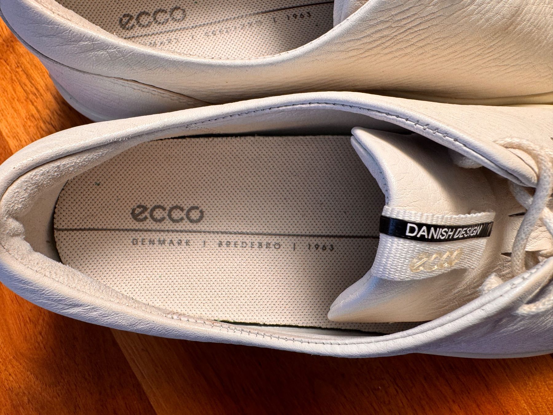 Ecco Scarpe da donna: Ecco Sneakers neuwertig Gr 38 – Nuovo (secondo la descrizione) da Würenlos venduto da ffrance3 2
