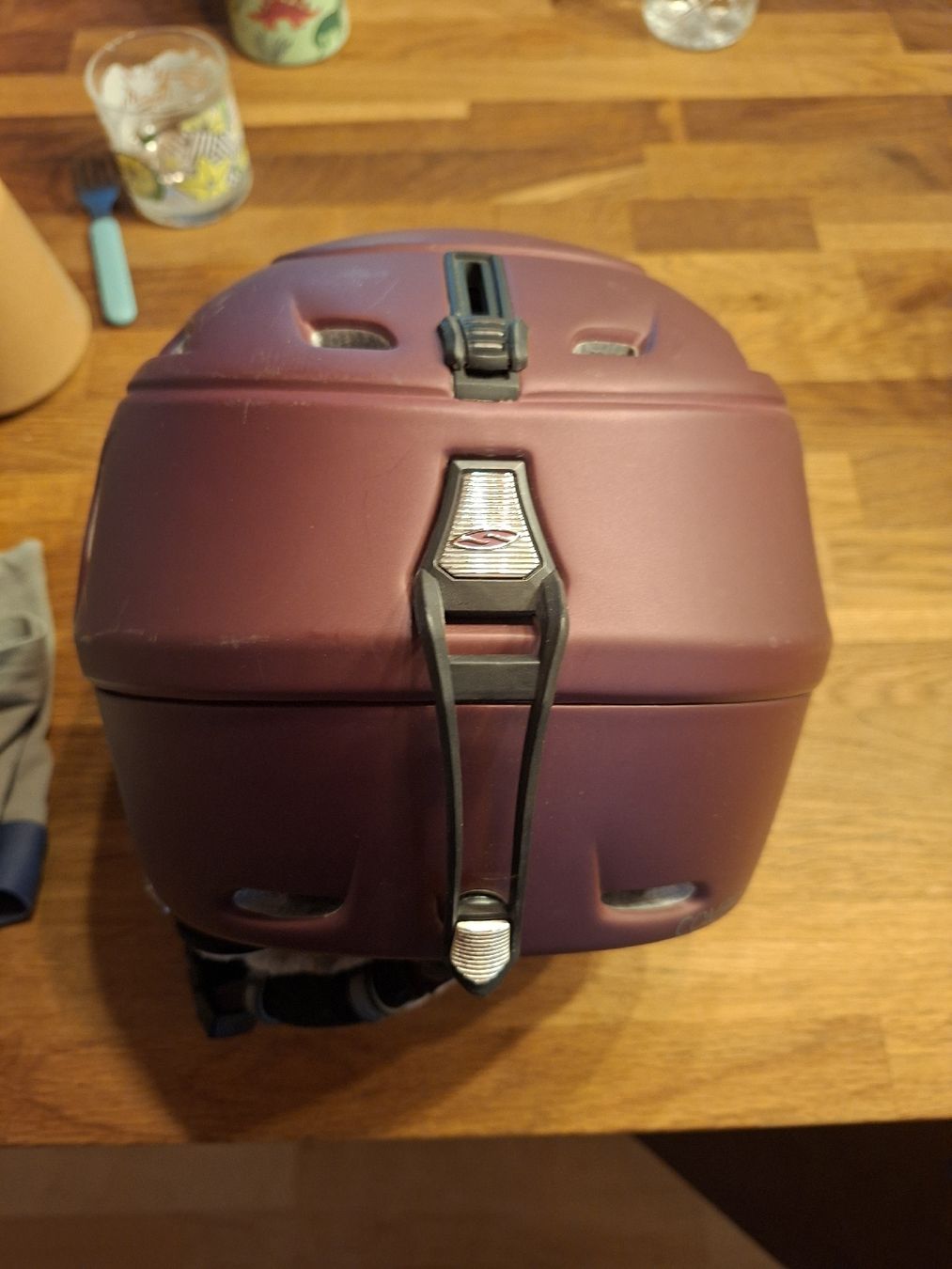 Caschi: Skihelm Damen Grösse 55-59cm – Usato da Oeschenbach venduto da wid_7yqd 1