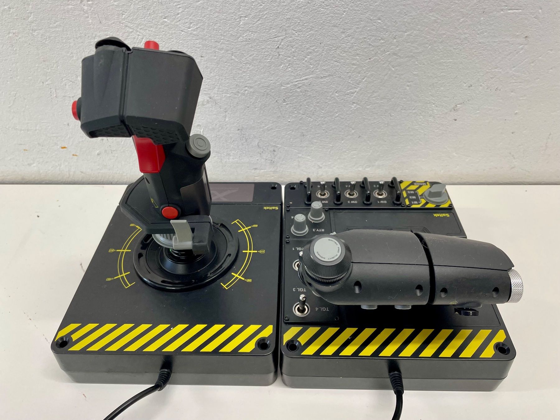 Saitek Controller: Saitek Pro Flight X-55 Rhino Joystick – Gebraucht aus Niederdorf von  1