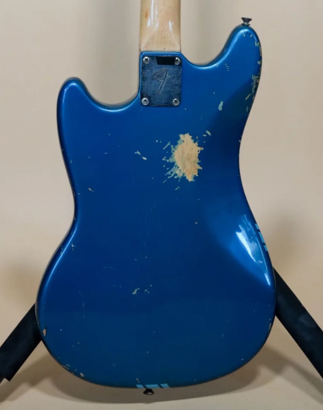 Fender Strumenti musicali: Fender Mustang 1968 Competition Burgundy – Usato da Rorbas venduto da Lachmuths 6