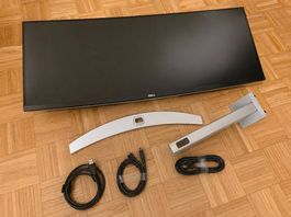 Dell UltraSharp 40 Curved Thunderbolt Hub Monitor U4025QW
