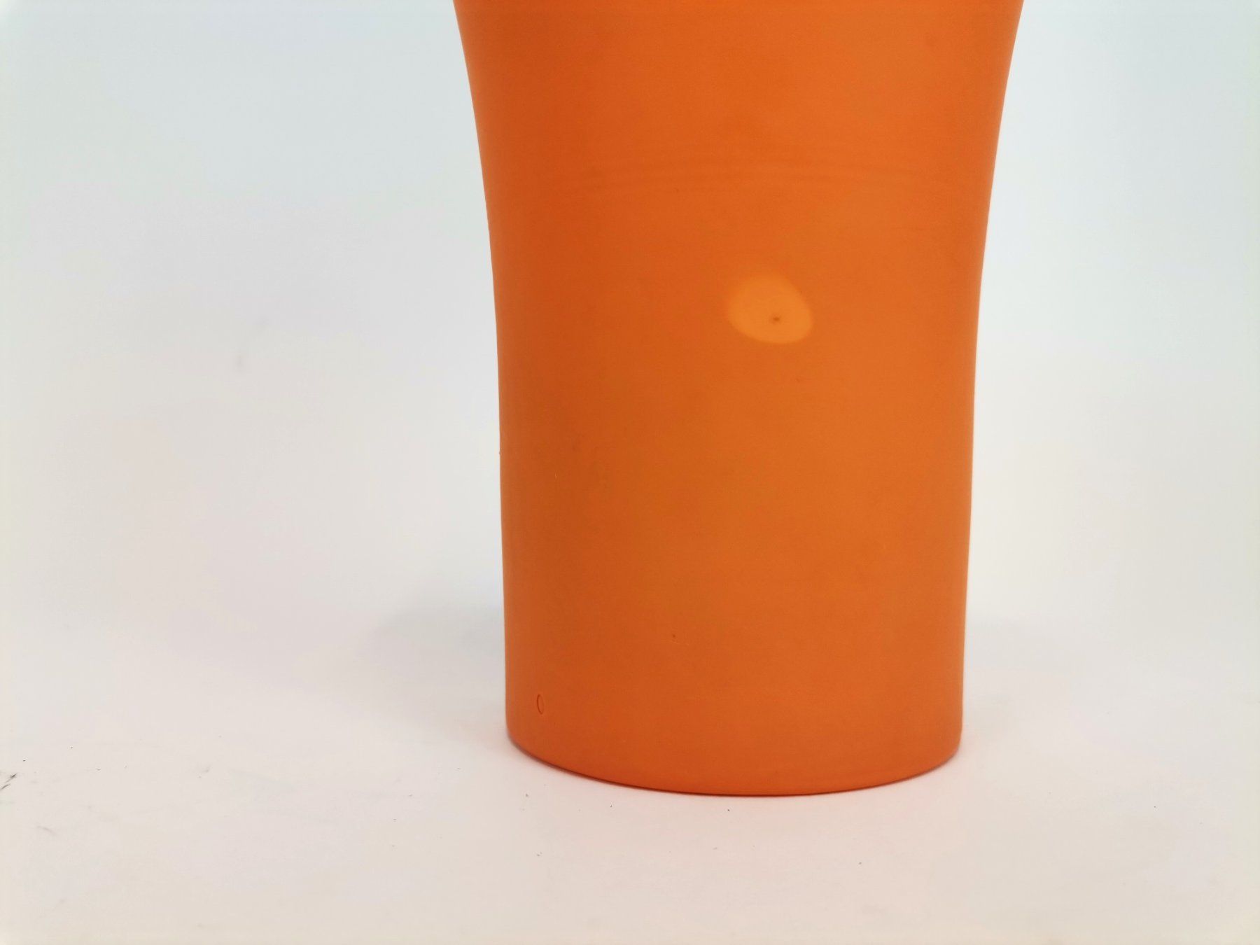 Vasi & Recipienti: VASE mit Wellenrand orange Höhe 24 cm – Usato da Schaffhausen venduto da Restwert_SH 6