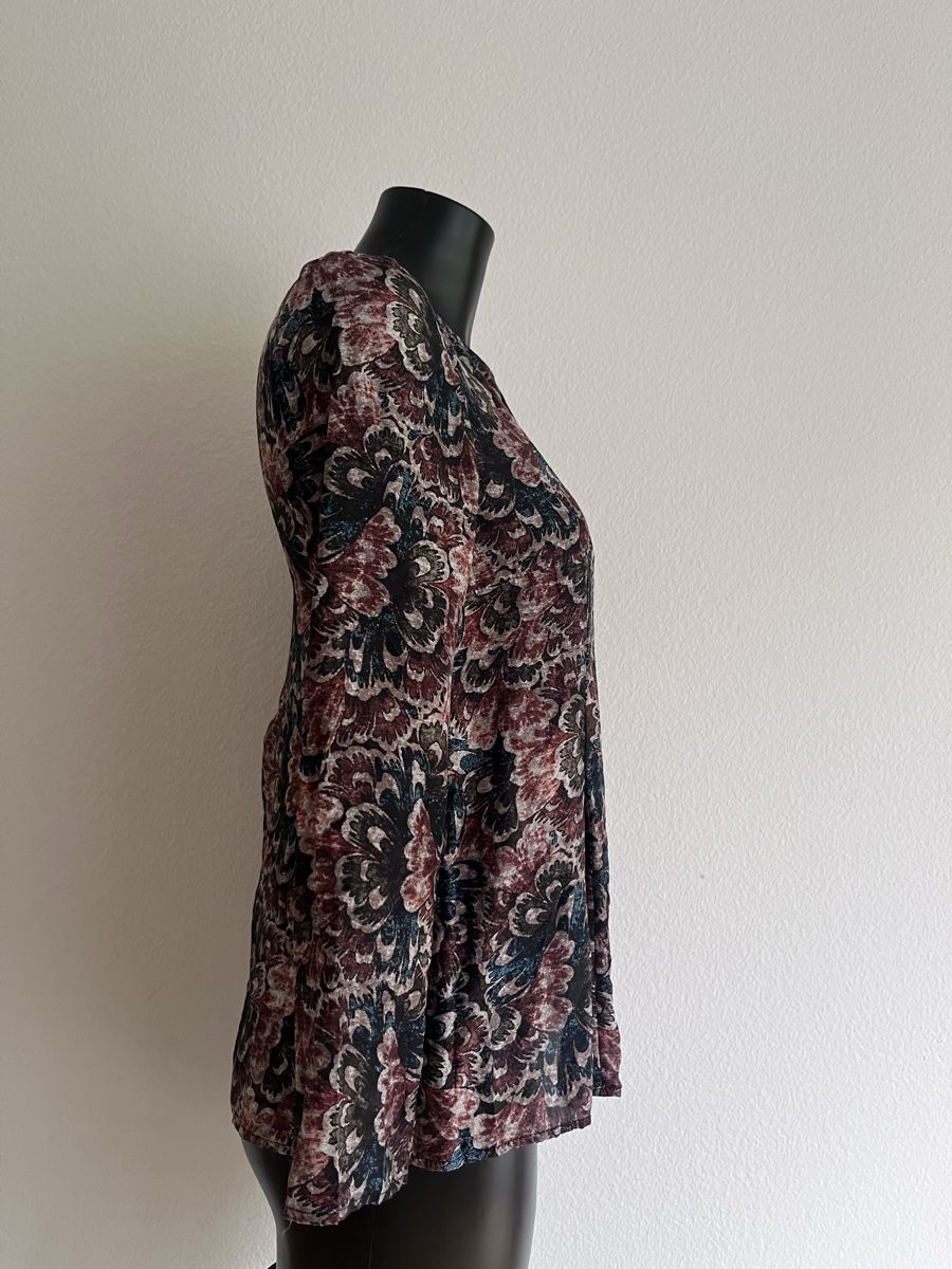Hallhuber Camicette: Bluse Hallhuber mit Blumenmuster 100% Seide Gr XS – Usato da Baden venduto da Didi_sunshine 1