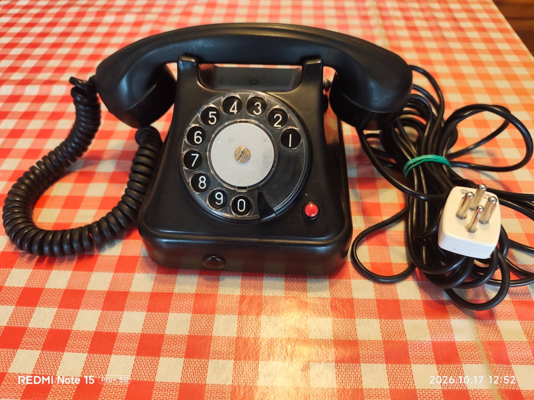 Telefoni: Tischtelefon – Usato da Liestal venduto da waeckerli