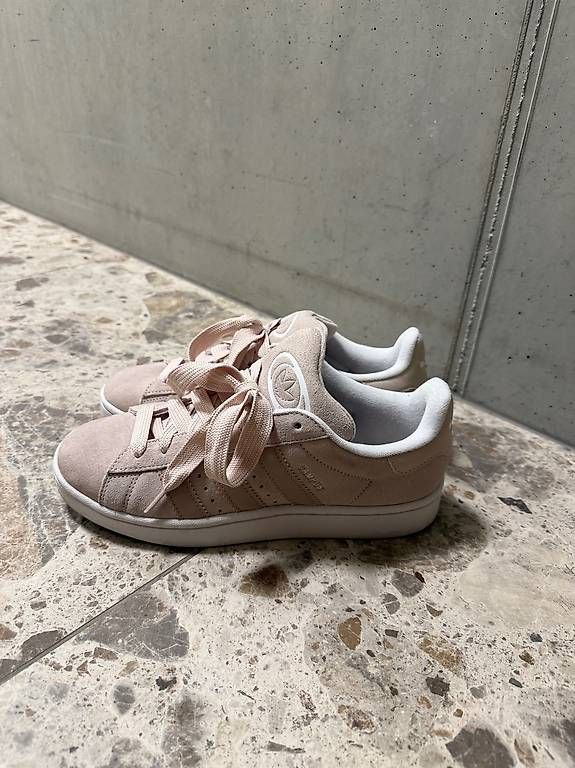 Adidas Scarpe da donna: Adidas campus – Usato da Sion venduto da ENKLR 1