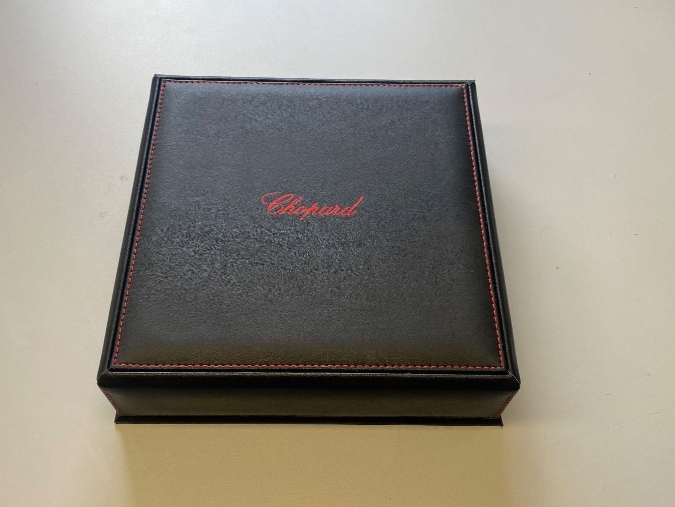 Chopard Orologi: CHOPARD Box 1 Pen + 1 Key Ring mit Boklet – Usato da St. Gallen venduto da galluswatches 1