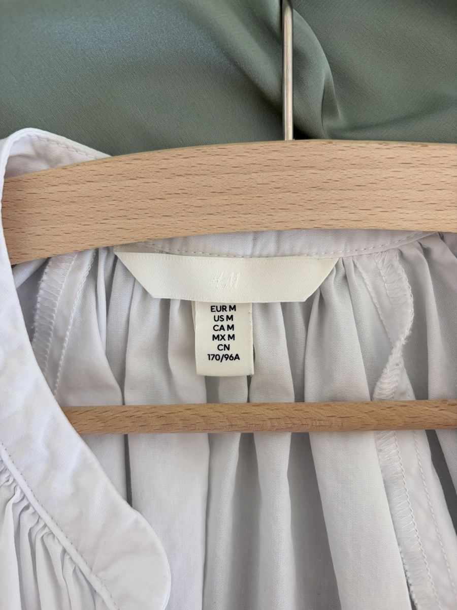 H&M Chemisiers: Bluse weiss Grösse M – D'occasion à Baden par line_onigiri 3