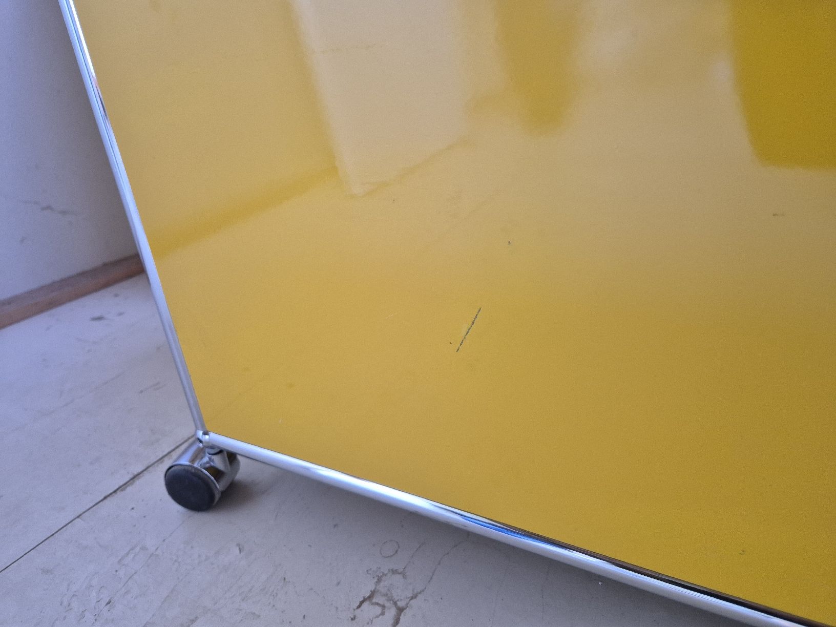 Cassettiere: USM HALLER HIGHBOARD VINTAGE GELB – Usato da Urtenen-Schönbühl venduto da swan777 6