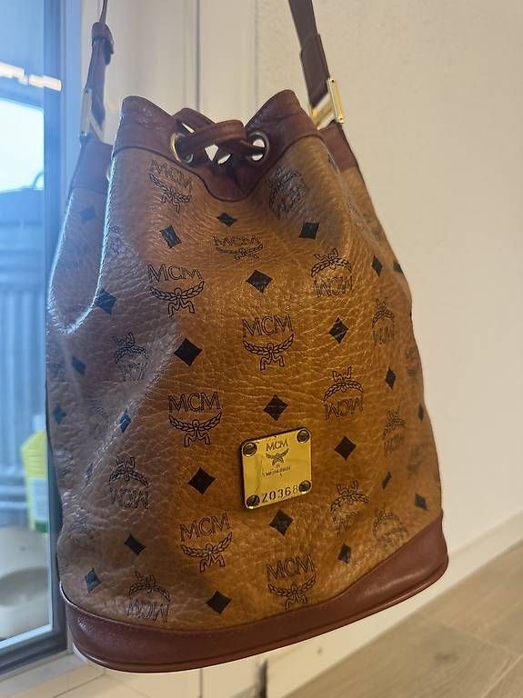 Sacs femmes: Mcm Beuteltasche Cognac – D'occasion à Wangen b. Olten par famyilmaz