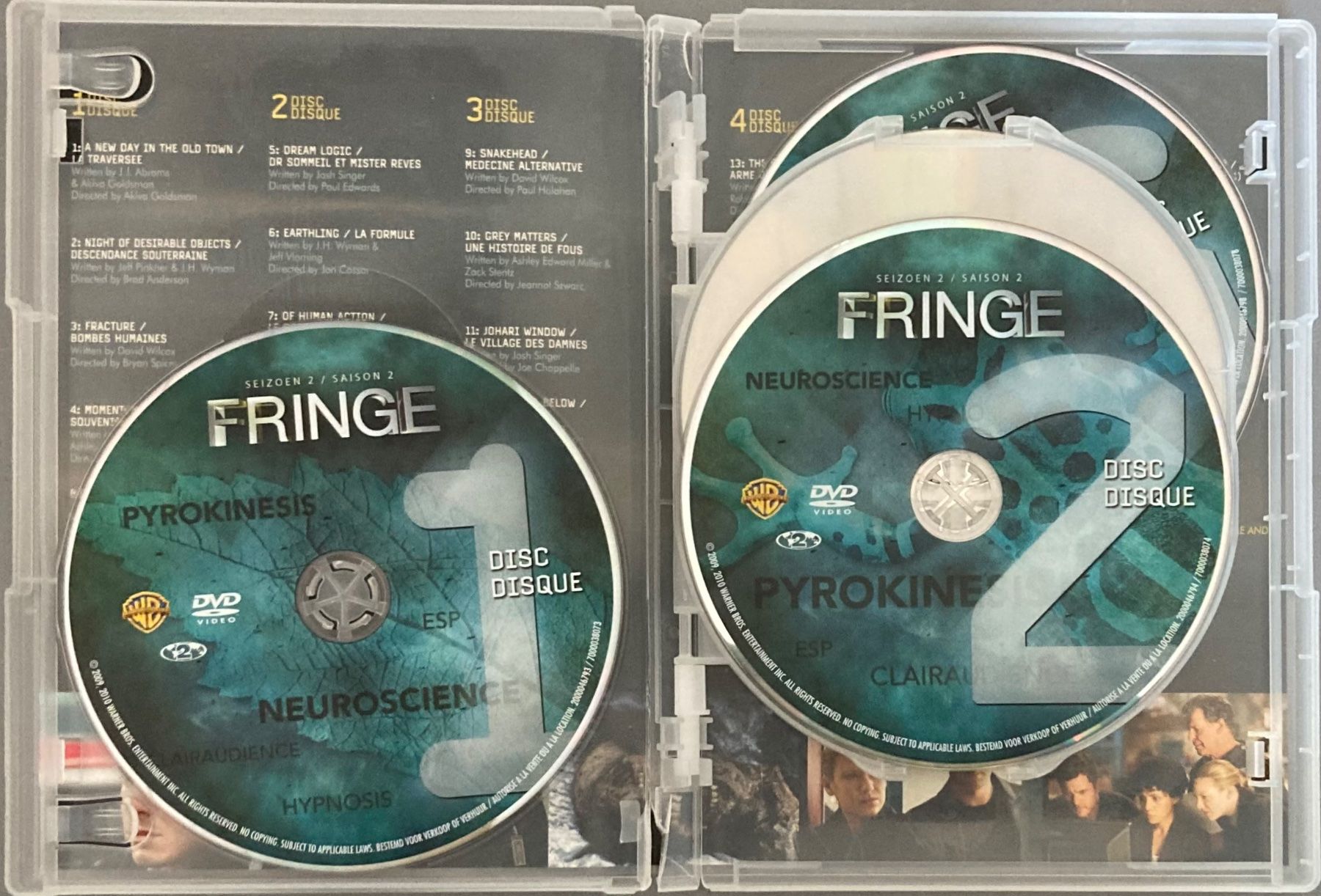Tutti i DVDs: FRINGE (L'INTEGRALE DE LA SAISON 2) – Usato da Poliez-Pittet venduto da Newtown-Records 4
