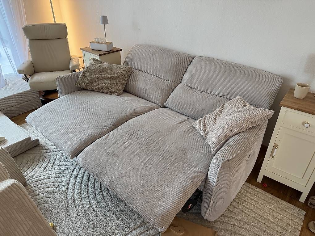 Divani: Sofa Elektrischer Doppelsitzer – Usato da Volketswil venduto da boje95 1