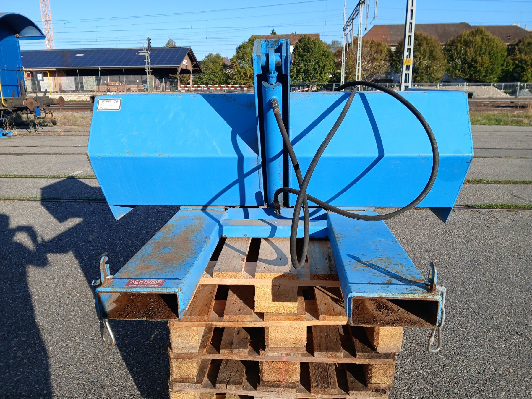 Alle Maschinen: Kippschaufel Hydraulisch Kippbar – Gebraucht aus Niederönz von Hapra 1