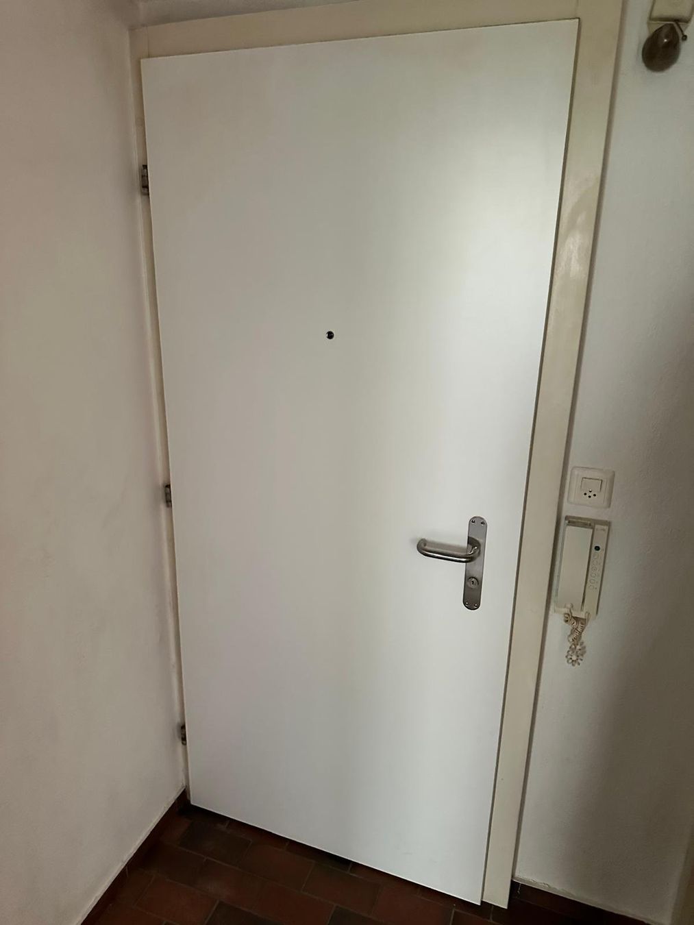 Porte: Zimmertüre mit Rahmen – Usato da Spreitenbach venduto da Space_X 3