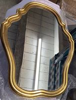 Miroir doré ancien