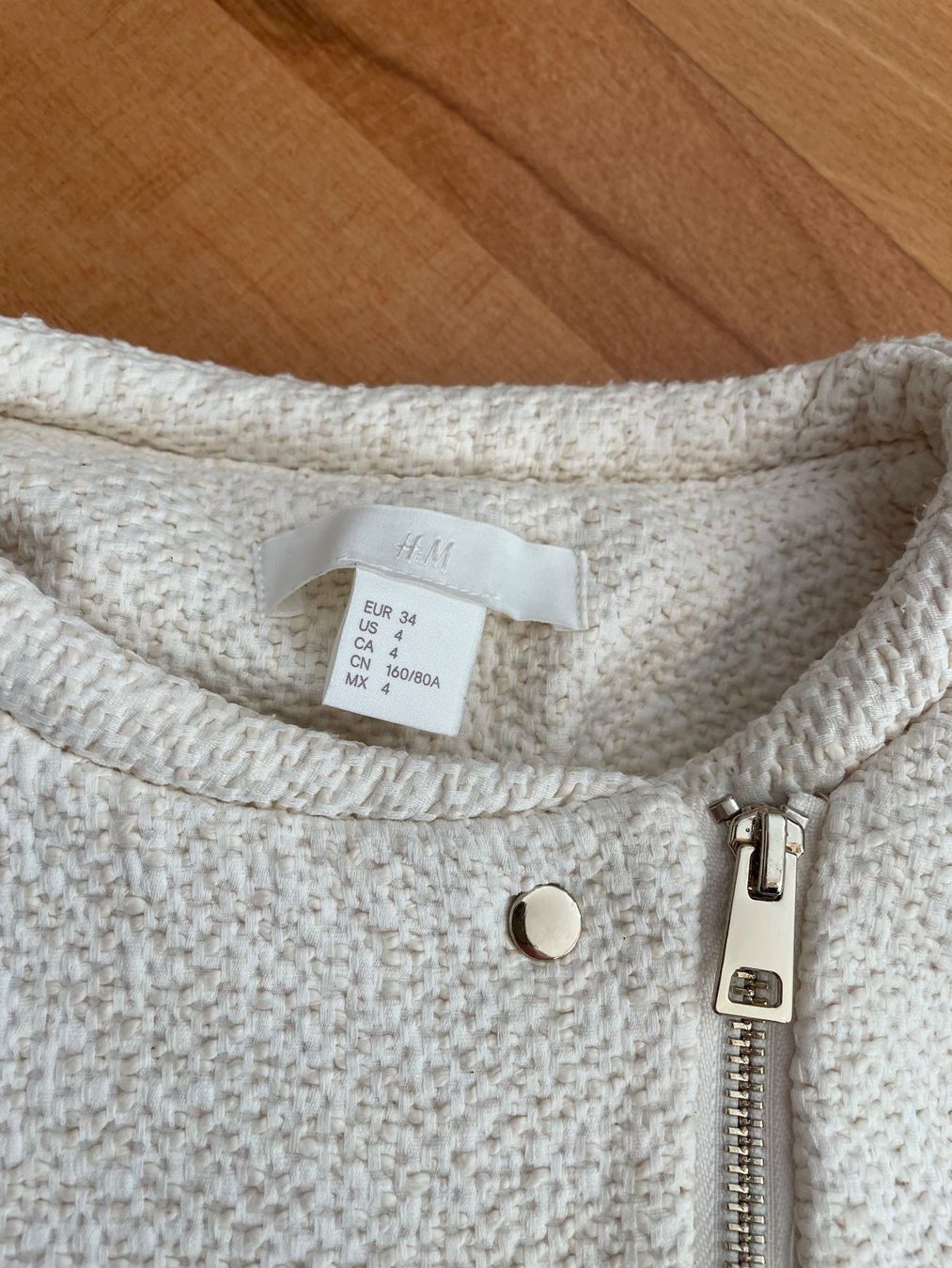 H&M Giacche: H&M Bouclé Jacke, creme-weiss, Grösse 34 – Usato da Hubersdorf venduto da JanasHeartTreasures 2