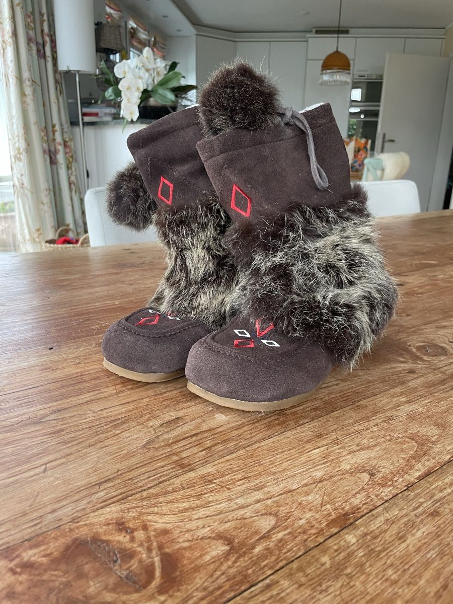 Scarpe per ragazzi: Warme Mädchen Winterstiefel Gr. 33 – Usato da Kilchberg ZH venduto da wolken03 1