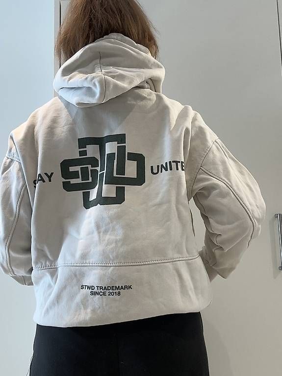 Maglioni & Felpe: STWD KAPUTZENPULLOVER – Usato da Kehrsatz venduto da aik_w2jm 2