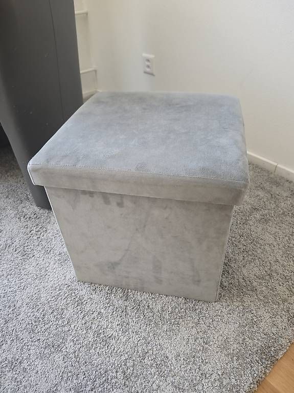 Sessel: wohnzimmer set teppich sessel hocker – Gebraucht aus Chur von Edina1994 1