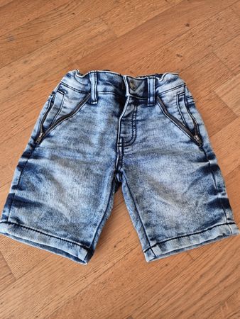 kurze Hosen Grösse 104