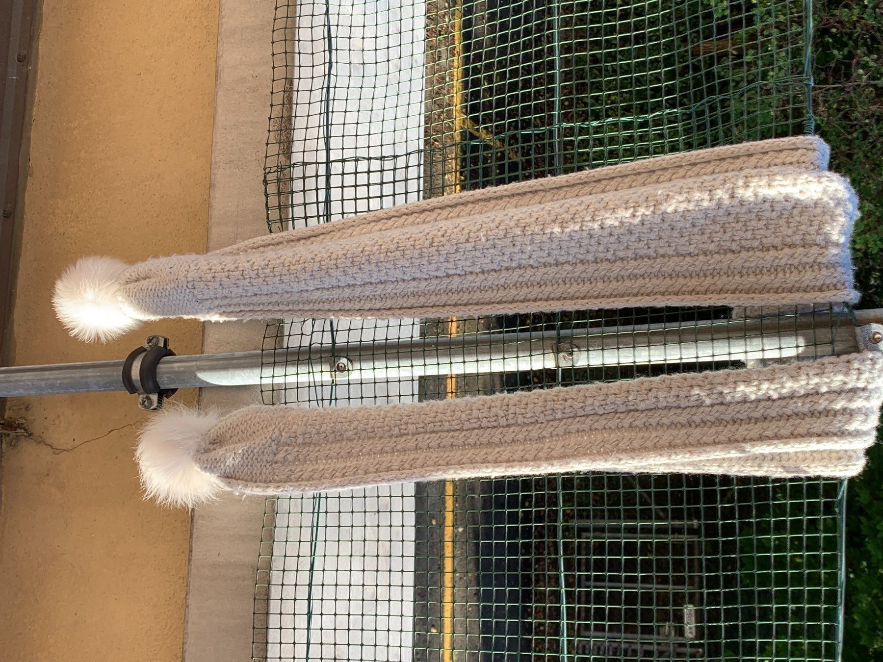 Foulards, Tücher & Schals: Ugg schal – Gebraucht aus Zürich von funkelnderstern 2