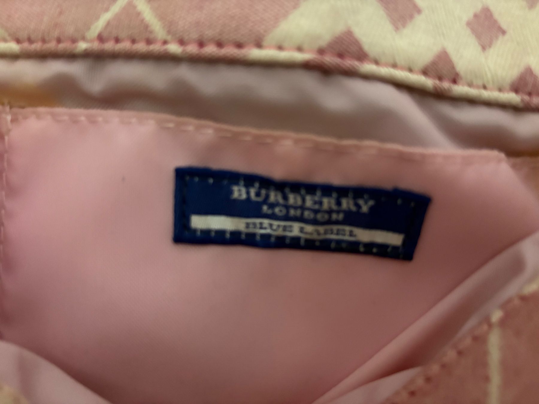 Burberry Borse da donna: Burberry Blue Label - Schultertasche Pink – Usato da Luzern venduto da VEL_7mlv 1