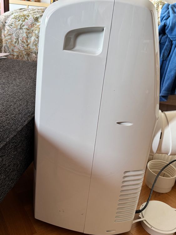 De'Longhi Klimageräte: Delonghi Pinguino 9400 BTU/h Portable Air Conditioner – Gebraucht aus Le Grand-Saconnex von ser_p26x 1
