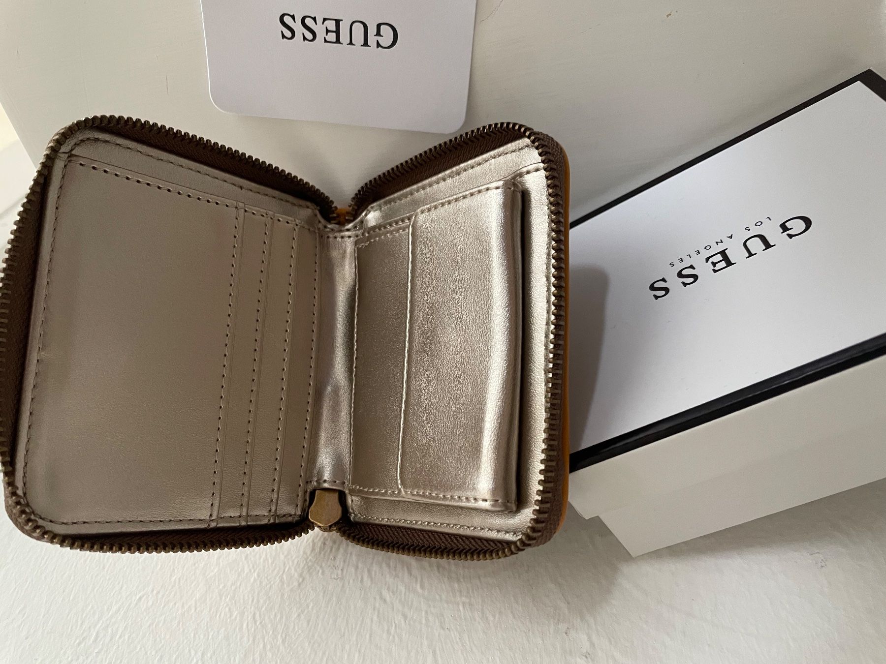 Guess Portamonete: Geldbörse GUESS – Nuovo e nell'imballaggio originale da Frenkendorf venduto da Pinda4402