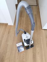 Hoover Staubsauger Brave, guter Zustand+Pakung Staubbeutel