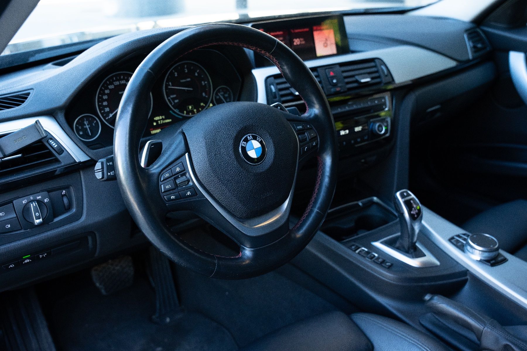 BMW Automobili: BMW 320d Combi – Usato da Affeltrangen venduto da AutoZentrumAG 3