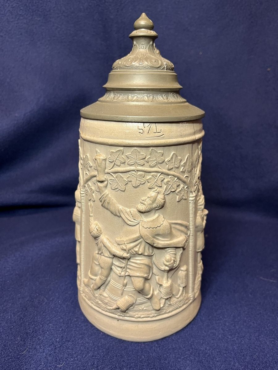 Carafes: Antiker Modelkrug Bierkrug – D'occasion à Münchenstein par robit01 3