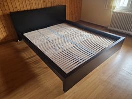 160x200 Bett, Lattenrost, Matraze