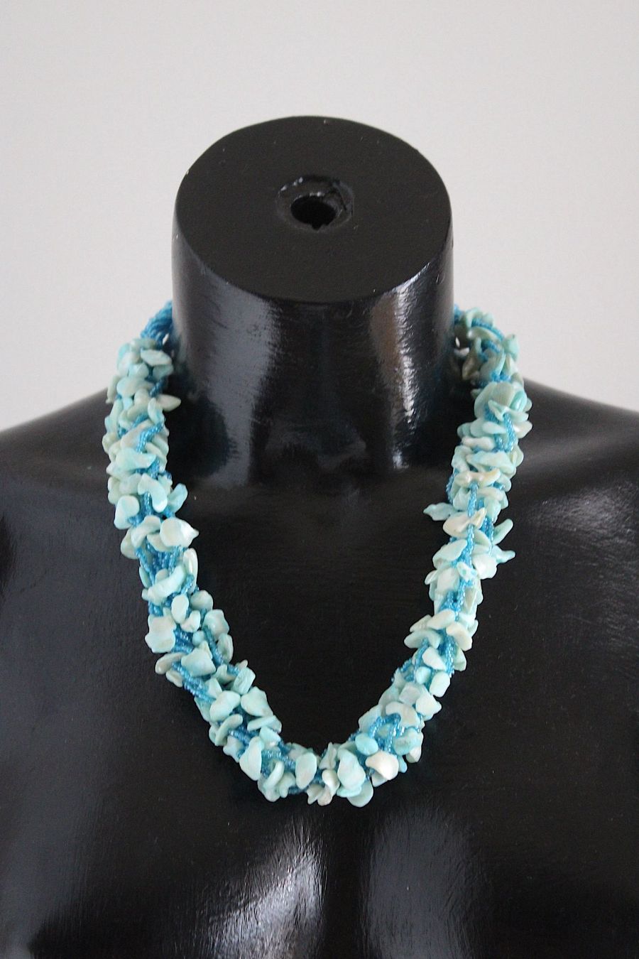 Ketten: Glas Perlen Kette mit verm. Muschelchips – Gebraucht aus Locarno von madame-tus-sauds 3