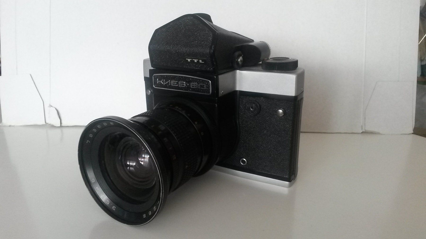 Kamera: KIEV 60 TTL + Obj. 45 mm , analog.  testé ok – Gebraucht aus Lausanne von asdyx 2