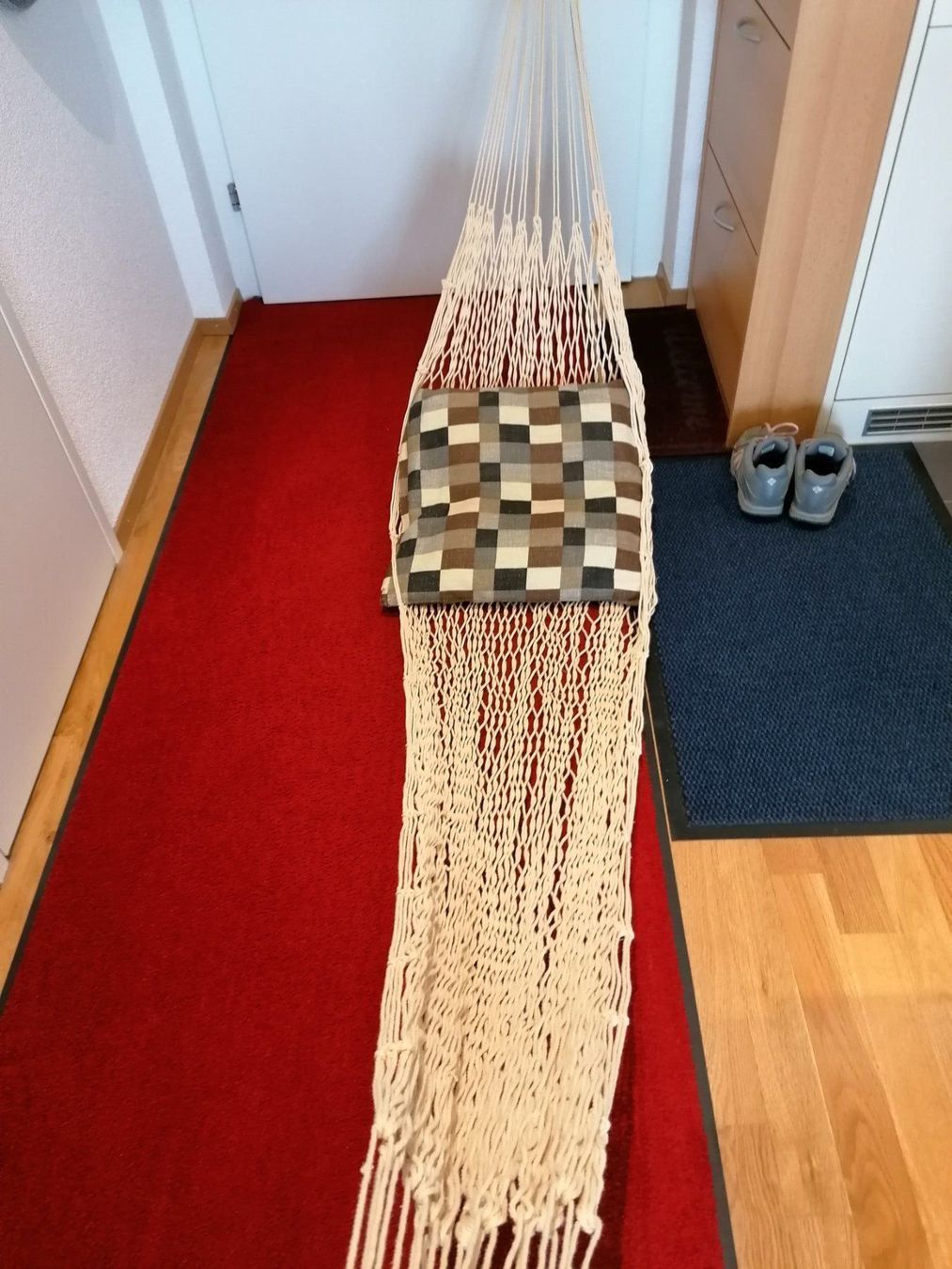 Amache: Hängematte gestrickt weiss – Usato da Muri AG venduto da goodmood17 1