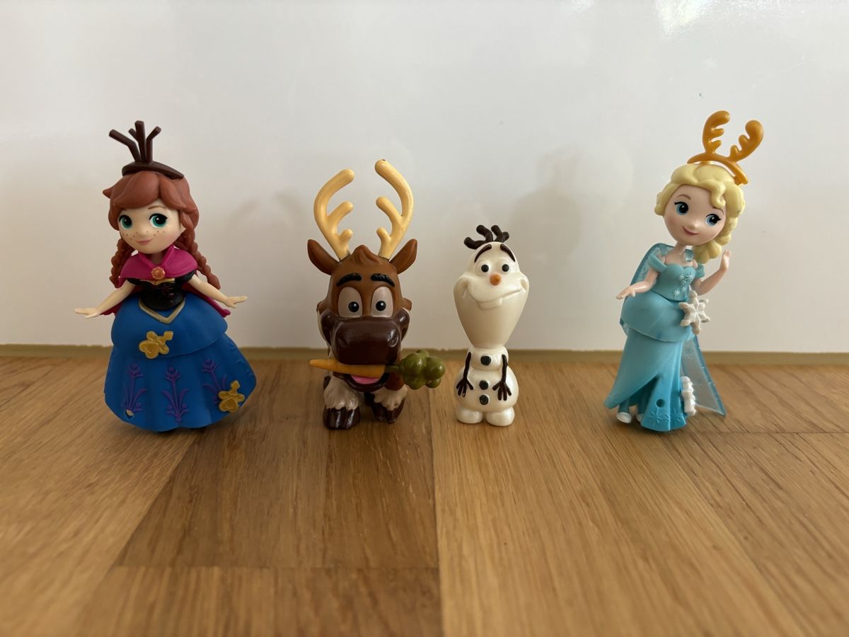 Disney Statuette: Frozen figurine set – Usato da Würenlos venduto da sue_wp8k