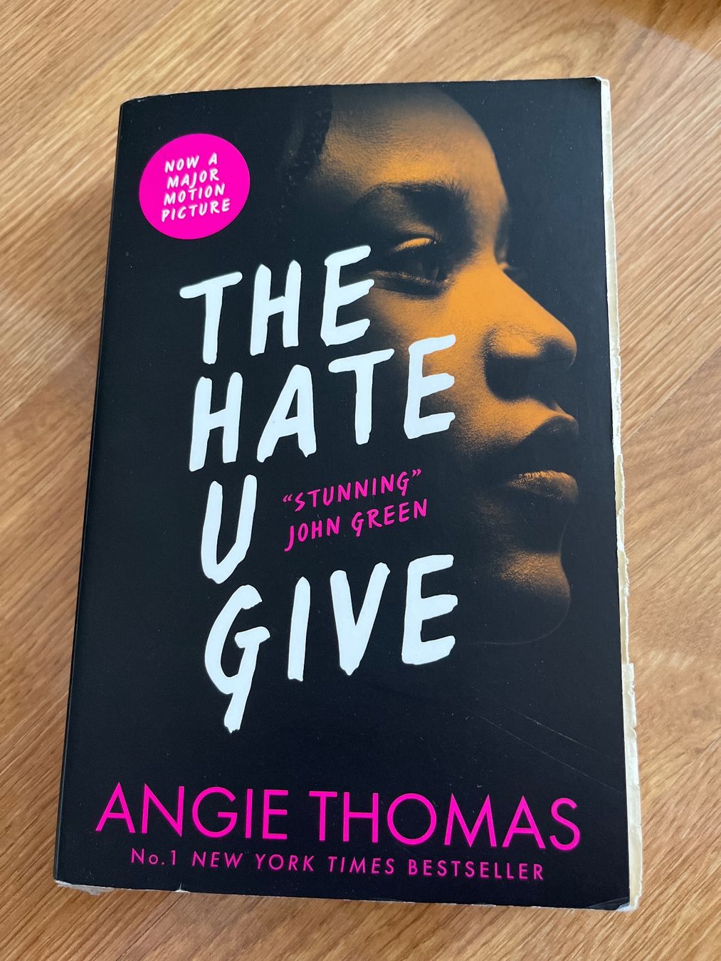 Livres: Buch "The Hate U Give" von Angie Thomas gebraucht – D'occasion à Küsnacht ZH par asc_8wmm
