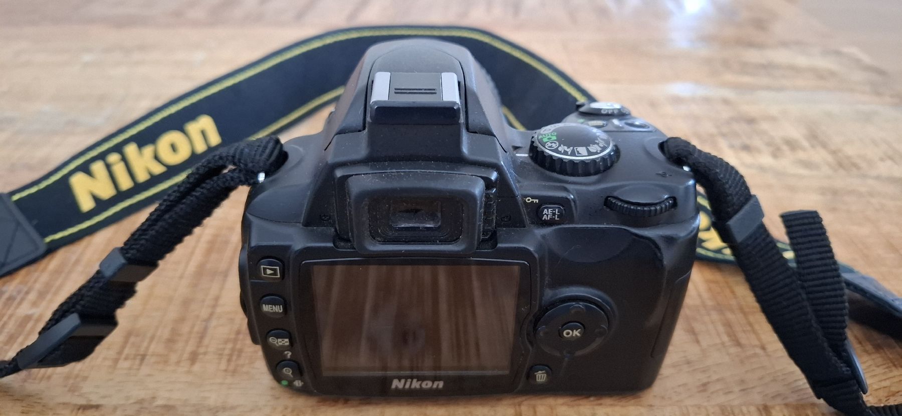Nikon Kamera: Nikon D40 Digitalkamera - Top Zustand! – Gebraucht aus Hüttikon von eca_5zw9 4