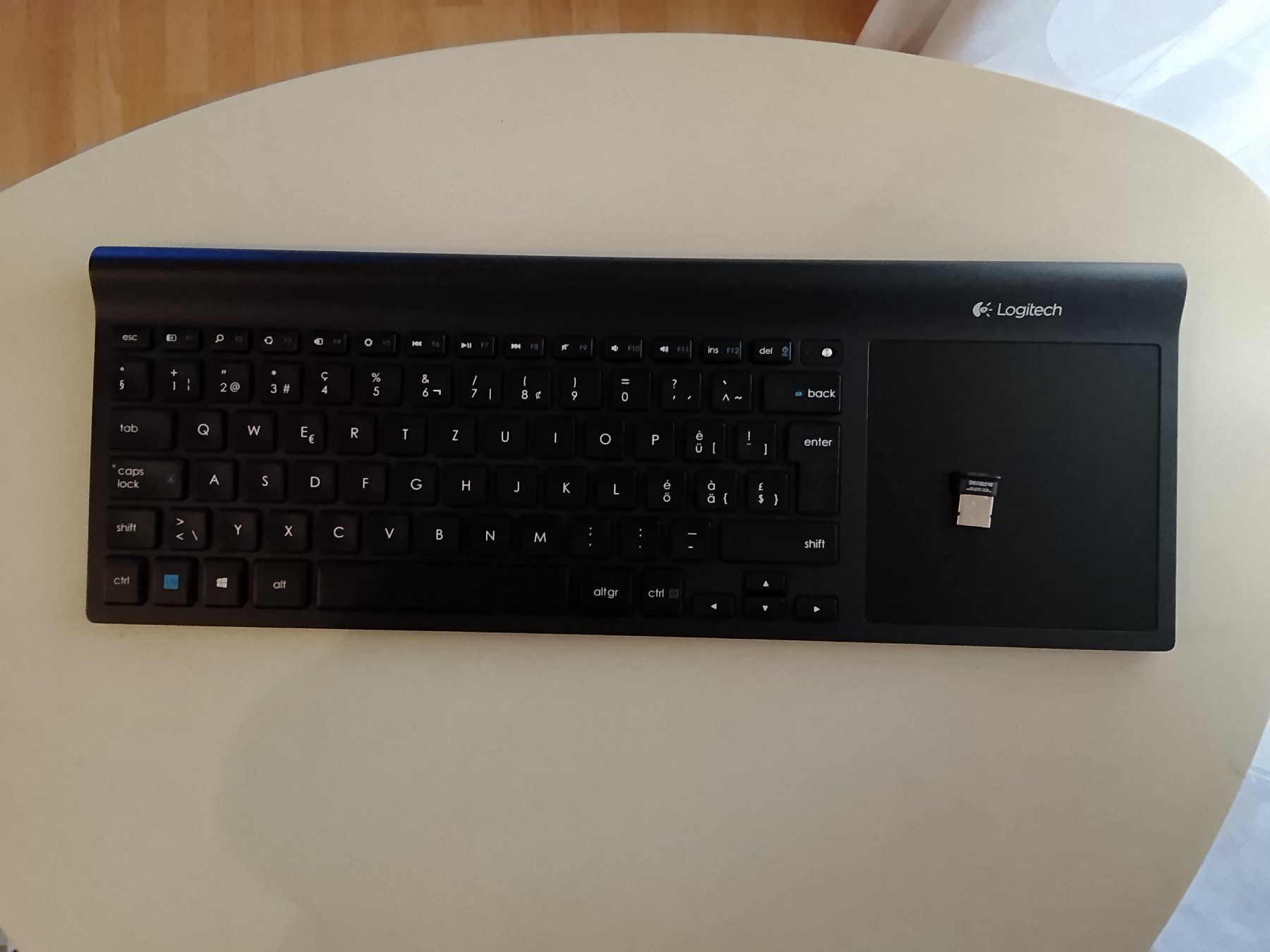 Logitech Tastiere: Logitech Wireless Touch Keyboard K400 schwarz gebraucht – Usato da Affoltern am Albis venduto da Swissdevil78