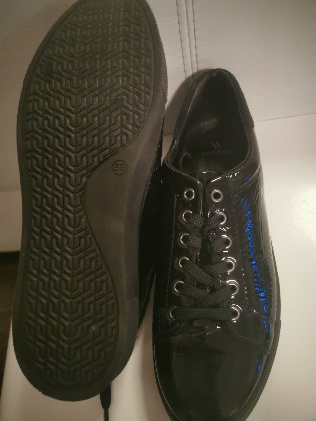 Scarpe da donna: Schuh - VARESE - Grösse 39. – Usato da Zürich venduto da ssi_6pt7 1