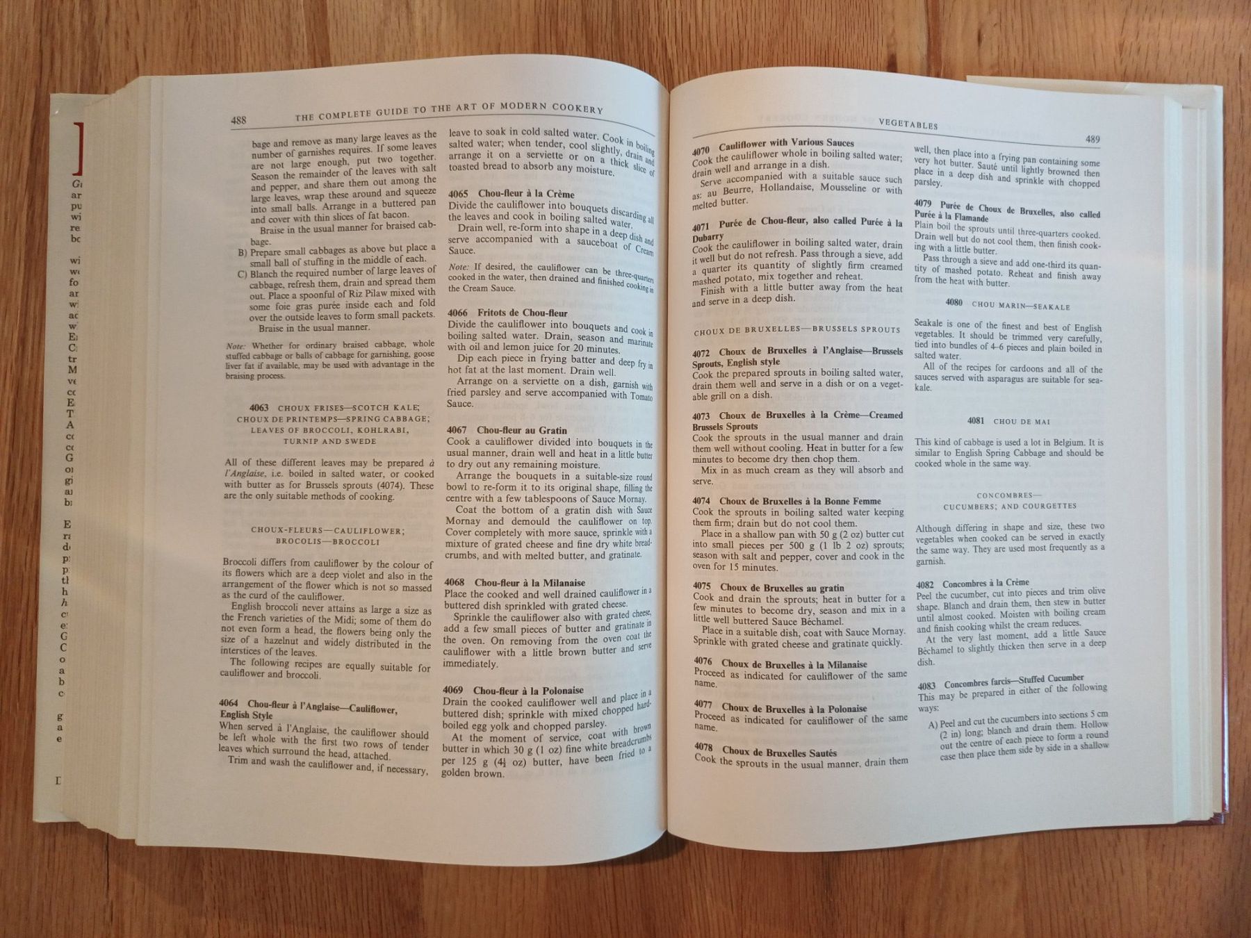 Libri: ESCOFFIER   Thje complete modern Cookery – Usato da Frick venduto da wbc 4