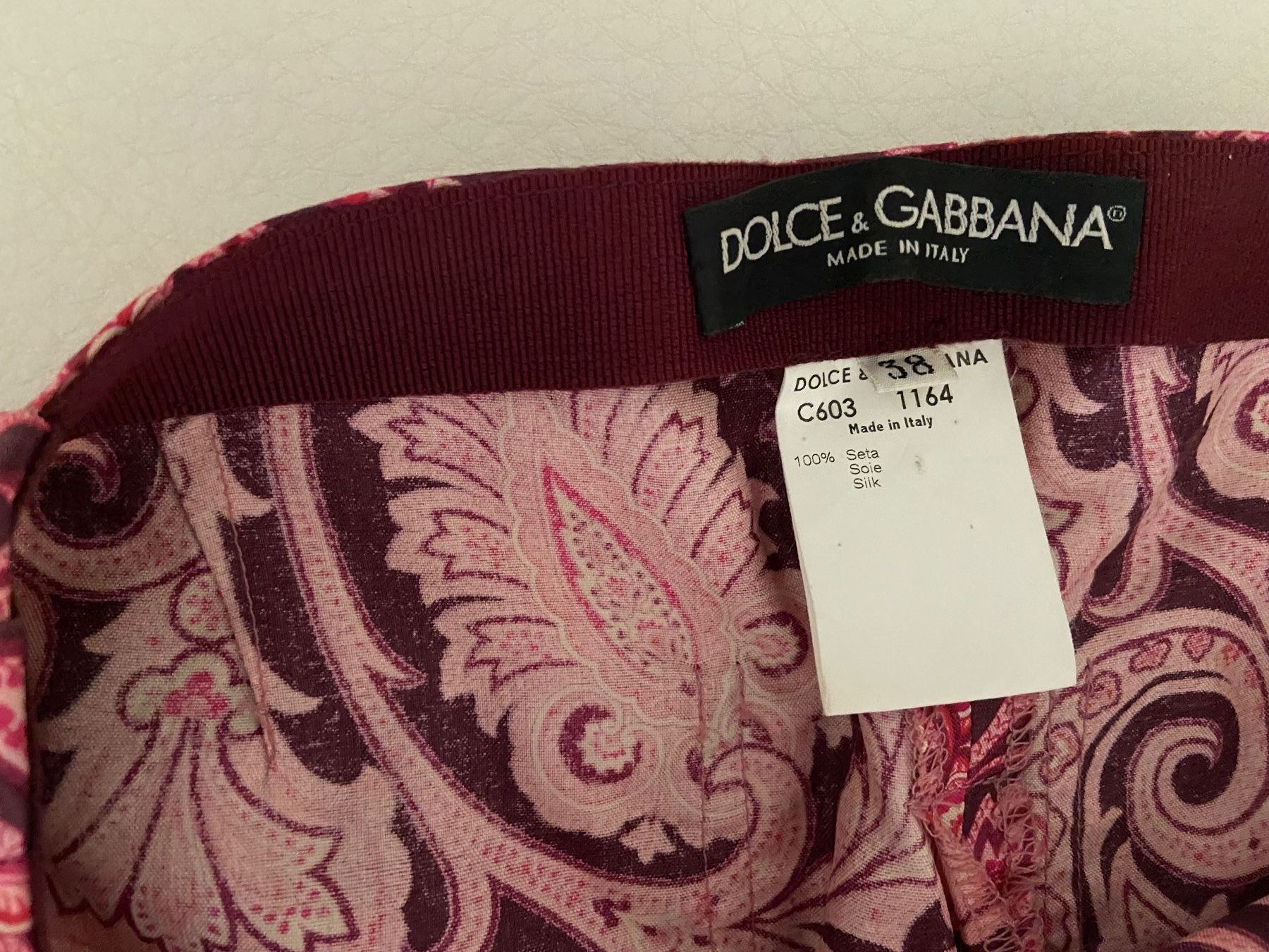 Dolce & Gabbana Pantaloni: D&G Sommerhose aus 100% Seide – Usato da Unterengstringen venduto da bar_rh5f 2