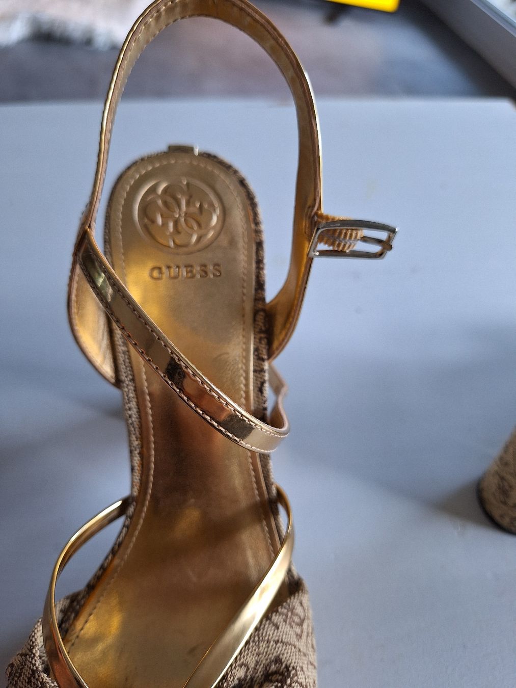 Guess Scarpe da donna: Guess Highheels wie neu – Nuovo (secondo la descrizione) da Neuhausen venduto da eliana2 4