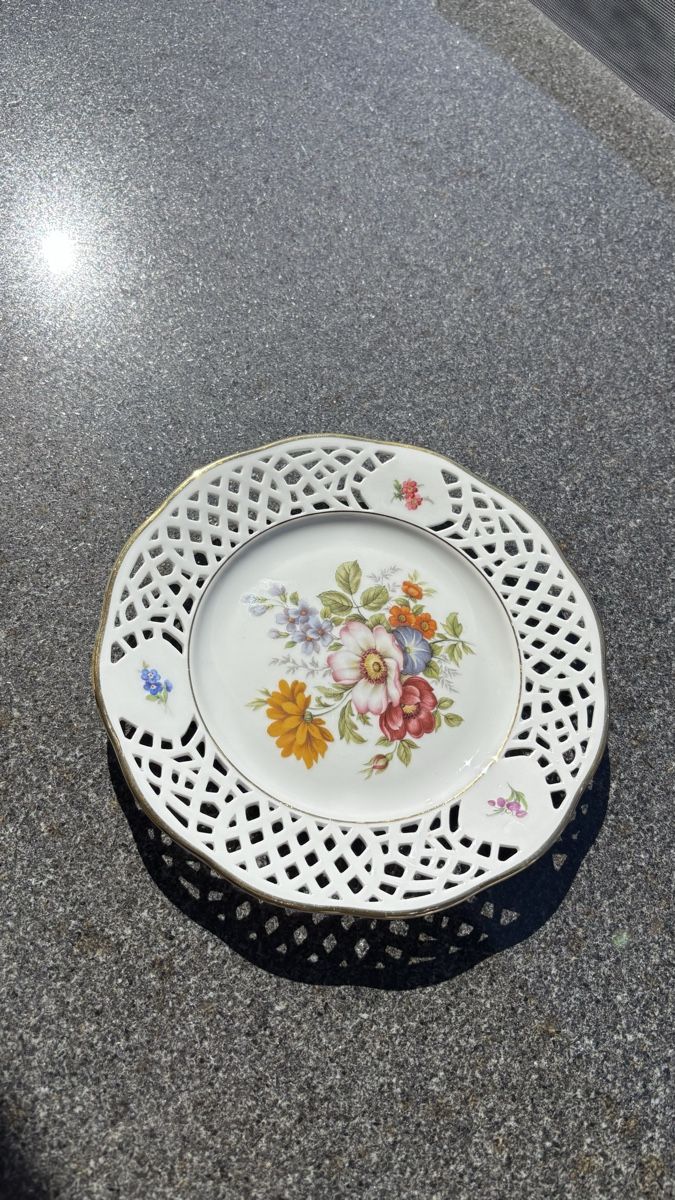 Piatti: Teller mit Blumenmuster, BurgLindau – Usato da Gunzwil venduto da mel_gd8m