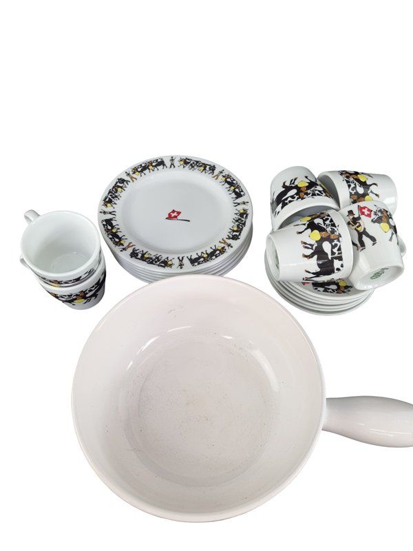 Set di piatti: ISHONI Fondue Set – Usato da Wangen b. Olten venduto da Restwert_Wangen 1