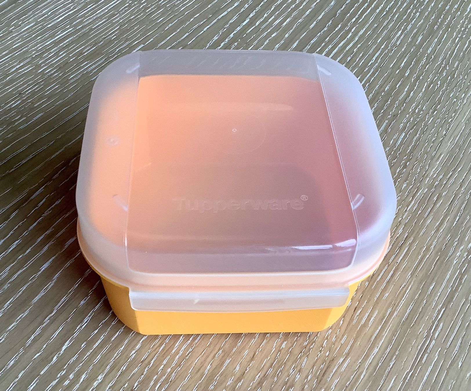 Tupperware Contenitori & Simili: Tupperware Orange 450ml, Top Zustand, Lunchbox – Usato da Züberwangen venduto da benjause 1