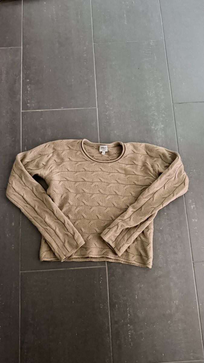 Armani Pullover & Sweatshirts: Damen Pullover Giorgio Armani braun Grösse S – Gebraucht aus Zürich von nives97