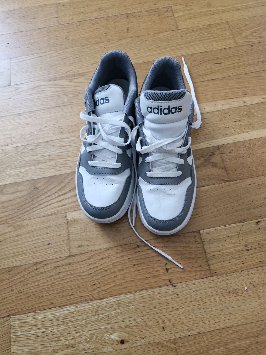Adidas Scarpe per ragazzi: Adidas Sneaker – Usato da Buochs venduto da Mon-89 1